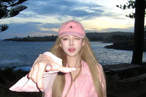 “假洋牌”优思益翻车事件：网红集体致歉背后的品牌包装术与流量陷阱